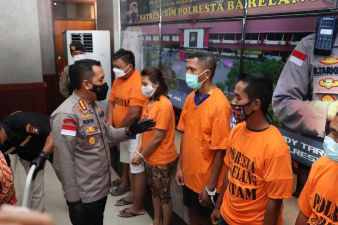 
					Kapolresta Barelang Ungkap Pelaku Tindak Pidana Penempatan PMI Ilegal.
