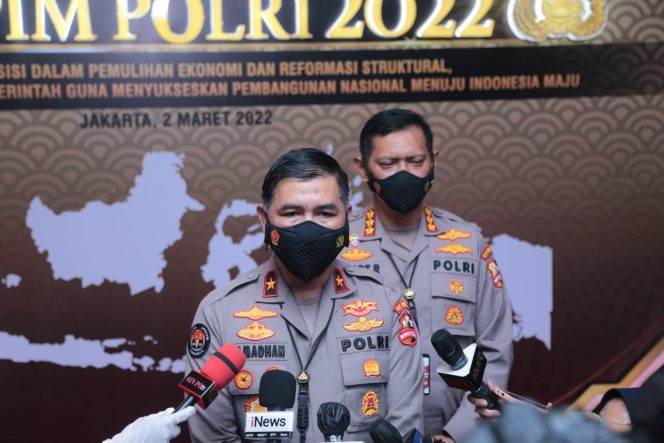 
					Ket foto: Karo Penmas Divisi Humas Polri Brigjen Ahmad Ramadhan di Mabes Polri, Jakarta, dikutip Kamis (3/3/2022). (DivHumPol)