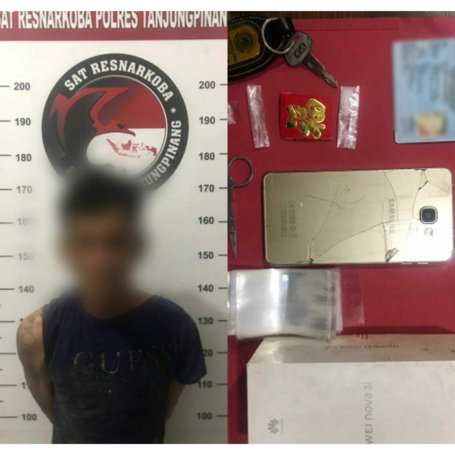 
					Sat Resnarkoba Polres Tanjung Pinang Amankan 1 Pria Simpan Sabu Dalam Angpau