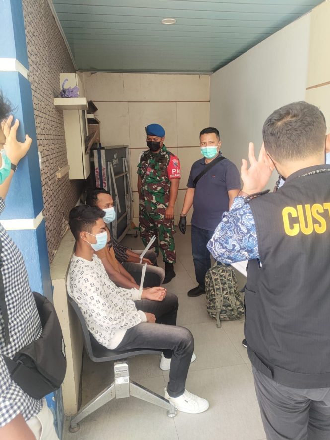 
					811,4 Gram Narkoba Jenis Sabu Berhasil Digagalkan Lanud Hang Nadim, Bea Cukai Batam Dan Avsec