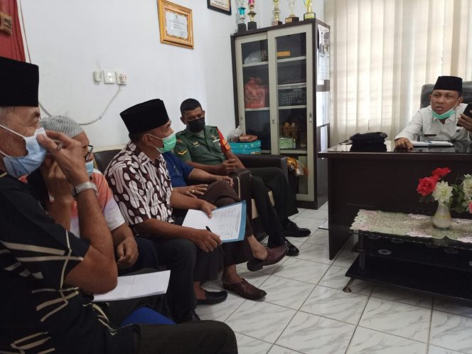
					Menguatkan Silaturahmi Babinsa Komsos Bersama Tiga Pilar Dan Ketua Masjid Paripurna Al Iman
