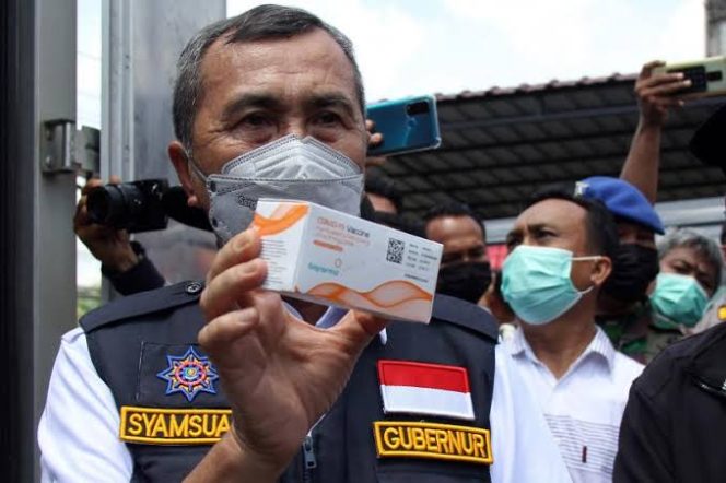 
					Gubernur Riau Drs. H. Syamsuar M.Si saat sosialisasi pencegahan Covid 19