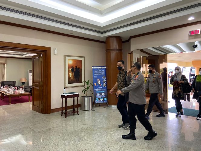 
					Polsek Kawasan Bandara Hang Nadim Laksanakan Pengamanan Kedatangan Tim Supervisi Penerimaan Polri Terpadu Bintara Polri