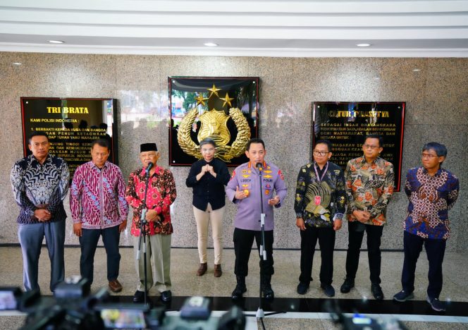 
					Kapolri – Dewan Pers Bertemu, Sepakat Cegah Polarisasi Pemilu