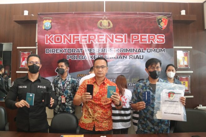 
					Dit Reskrimum Polda Kepri Amankan Tiga Orang Tersangka Tindak Pidana Perdagangan Orang