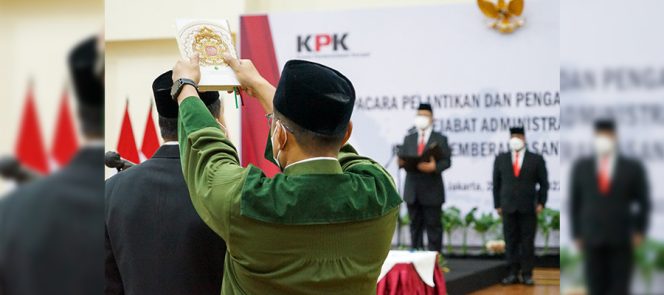 
					Ket foto: Komisi Pemberantasan Korupsi (KPK) menggelar upacara Pelantikan dan Pengambilan Sumpah/Janji Jabatan kepada 11 Pejabat Administrator. (HumKPK)