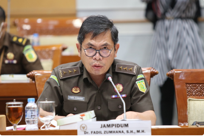 
					Ket foto: Jaksa Agung Muda Tindak Pidana Umum (JAM-Pidum) Dr. Fadil Zumhana.