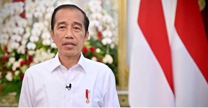 
					Ket foto: Presiden Joko Widodo menyampaikan pernyataan pers di Istana Merdeka, Jakarta, pada Jumat, 7 Oktober 2022. Foto: BPMI Setpres.