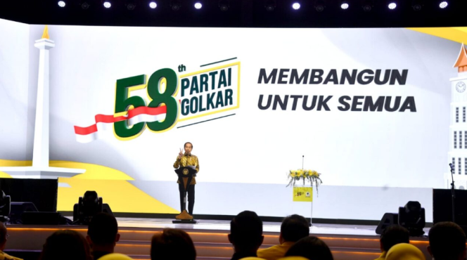 
					Ket foto: Presiden Joko Widodo menghadiri acara Puncak Peringatan Hari Ulang Tahun (HUT) ke-58 Partai Golkar yang digelar di Jakarta International Expo, Kemayoran, Jakarta, pada Jumat, 21 Oktober 2022. Foto: BPMI Setpres/Rusman.