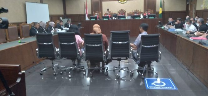 
					PU Kejagung Hadiri Sidang Perdana Perkara Dugaan Tindak Pidana Korupsi Dalam Pemberian Fasilitas Ekspor CPO