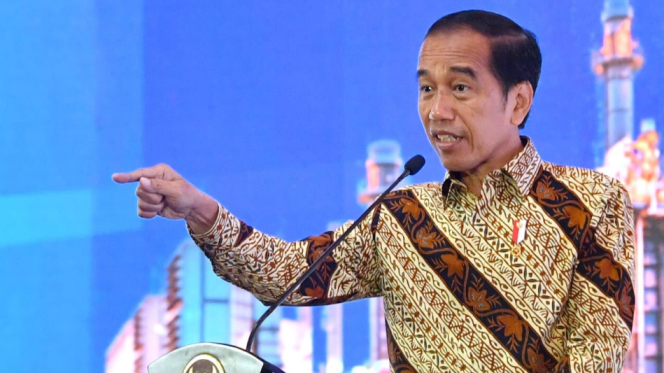 
					Ket foto: Presiden Joko Widodo menyampaikan sambutannya saat membuka Rapat Koordinasi Nasional (Rakornas) Investasi Tahun 2022 di The Ritz-Carlton, Jakarta, pada Rabu, 30 November 2022. Foto: BPMI Setpres/Rusman.