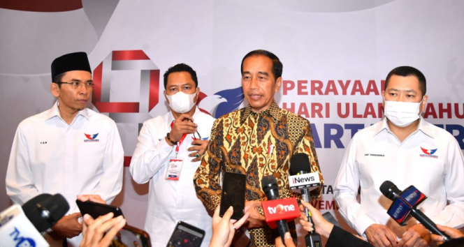 
					Ket foto: Presiden Joko Widodo memberikan sambutan pada acara Hari Ulang Tahun (HUT) ke-8 Partai Persatuan Indonesia (Perindo) yang digelar di Jakarta Concert Hall, iNews Tower, Jakarta, pada Senin, 7 November 2022. Foto: BPMI Setpres/Rusman.