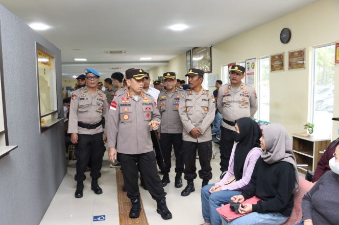 
					Polresta Barelang Meraih Nilai Kualitas Tertinggi Dari Ombudsman RI Kategori A Atas Kepatuhan Standar Pelayanan Publik