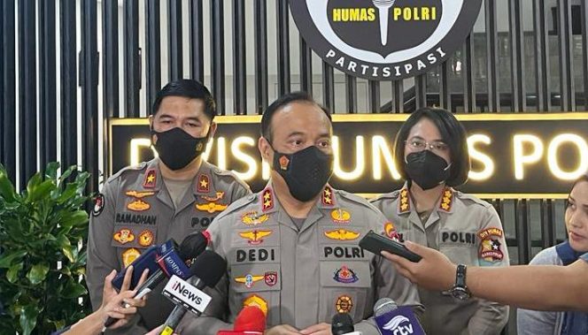 
					Polri Menghadirkan Tim Pengajar Dari Coventry University Inggris
