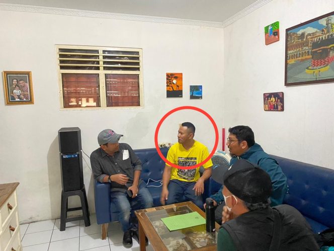 
					Tim Tabur Kejagung Berhasil Amankan DPO Tersangka RE