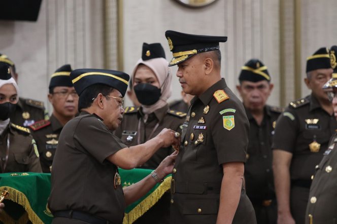 
					Arahan Jaksa Agung Saat Pelantikan Kajati Dan Pejabat Eselon 2