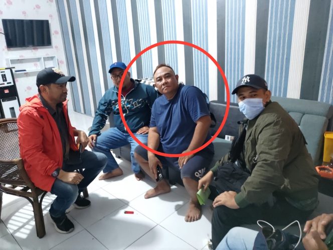 
					DPO Terpidana Rahman Nuriadin Diamankan Tim Tabur Kejaksaan Agung