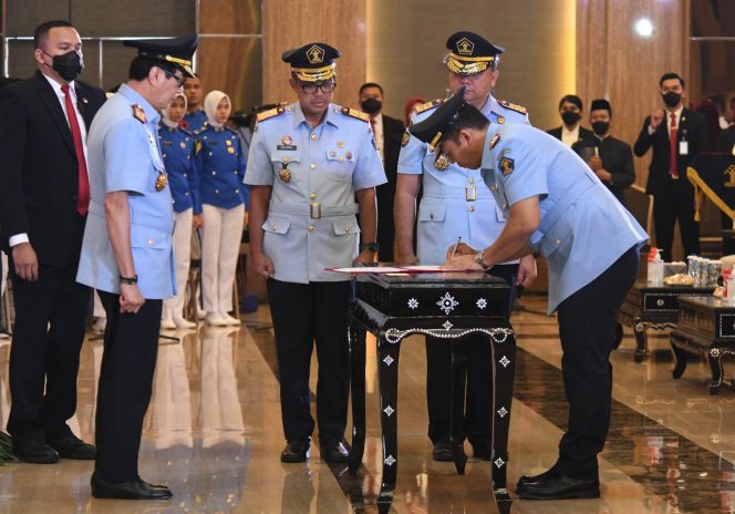 
					Menkumham Lantik Dirjen Imigrasi Baru, Dan Perintahkan Enam Langkah Penting