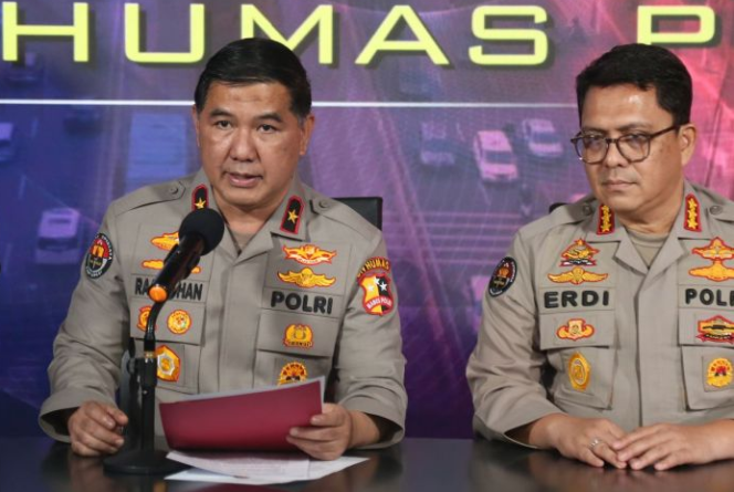 
					Bantu KPK Cari Tersangka Korupsi HM, Polri Sebar Red Notice Ke Sejumlah Negara