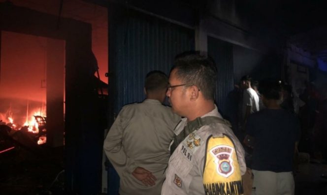 
					Gedung BRI Peranap Ludes Terbakar Diduga Arus Pendek Listrik