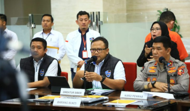 
					Polri Tangkap Peneliti BRIN Di Kasus Ancam Bagi Warga Muhammadiyah