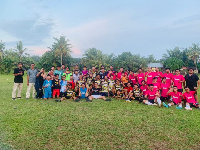 
					Jalin Silaturahmi Antara MK Club Vs PSKM 6 Gelar Olahraga Bola Kaki