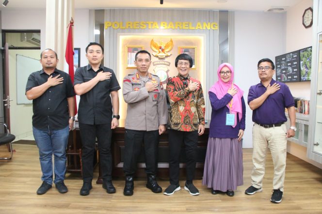 
					Kak Seto Kunjungi Polresta Barelang Untuk Berikan Apresiasi Dan Siap Kawal Kasus Kekerasan