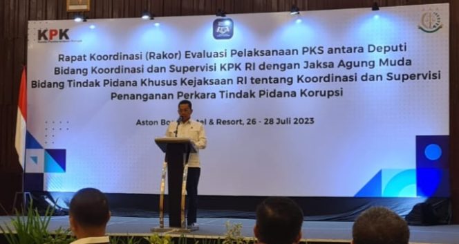 
					Wakil Jaksa Agung: Rakyat Mendukung Pemberantasan Korupsi Dengan Sinergitas Yang Cerdas Antar Penegak Hukum