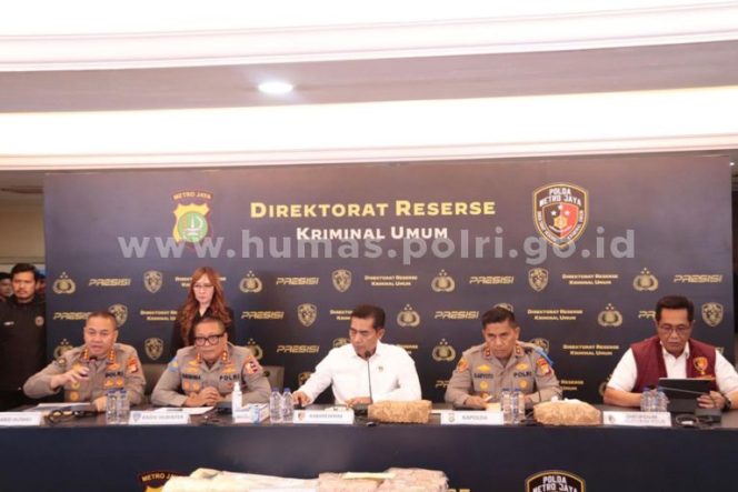 
					Polri Deteksi Transaksi Jual Beli Ginjal Terjadi Di RS Luar Negeri