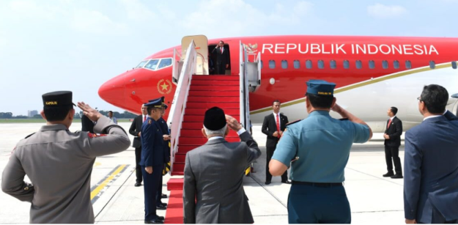 
					Ket foto: Presiden Joko Widodo melakukan kunjungan ke Sydney, Australia dan Port Moresby, Papua Nugini pada Senin-Rabu, 3-5 Juli 2023. Foto: BPMI Setpres/Kris.