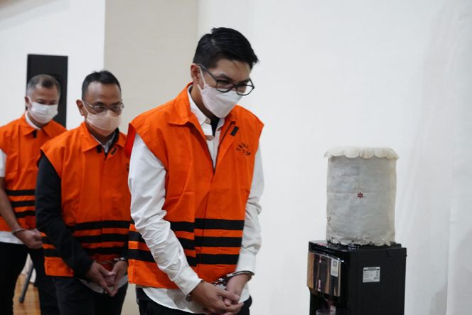 
					KPK Tetapkan 6 Tersangka Korupsi Penyaluran Bantuan Sosial Covid-19