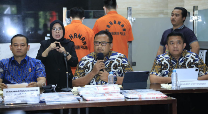
					Polri Minta Warga Tenang, Rencana Shutdown HP IMEI Ilegal Akan Disosialisasikan