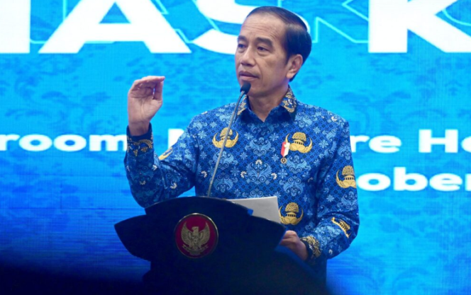
					Ket foto: Presiden Joko Widodo membuka Rapat Kerja Nasional Korps Pegawai Republik Indonesia (KORPRI) Tahun 2023 di Hotel Mercure Ancol, Jakarta, pada Selasa, 3 Oktober 2023. Foto: BPMI Setpres/Muchlis Jr..