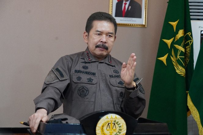 
					Jaksa Agung RI, Dr. ST. Burhanuddin, SH.,MH.
