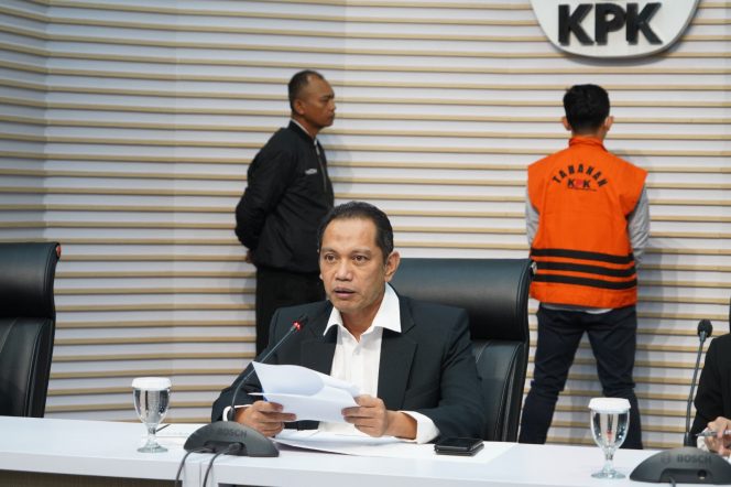 
					KPK Lakukan Penahanan Terhadap Tersangka ZF Selaku Direktur PT PKS