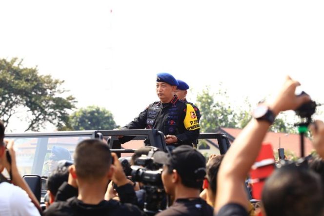 
					Kapolri Minta Penegakan Hukum KKB Dengan Junjung Tinggi HAM