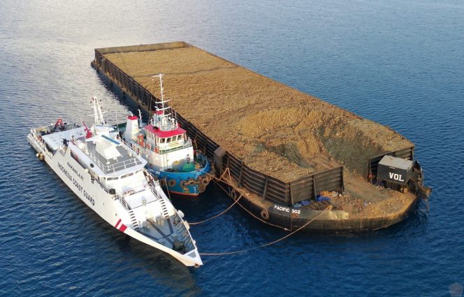 
					Bakamla RI Tangkap 3 Kapal Muatan Nikel Illegal Di Sulawesi Tenggara