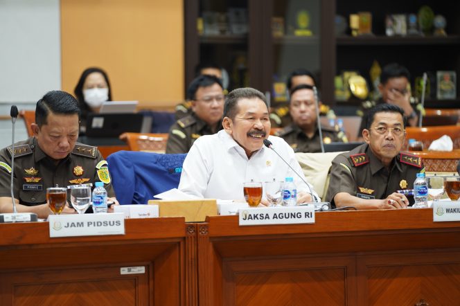 
					Komisi III DPR RI Berikan Dukungan Kepada Kejaksaan RI Untuk Menjaga Netralitas Pemilu Tahun 2024