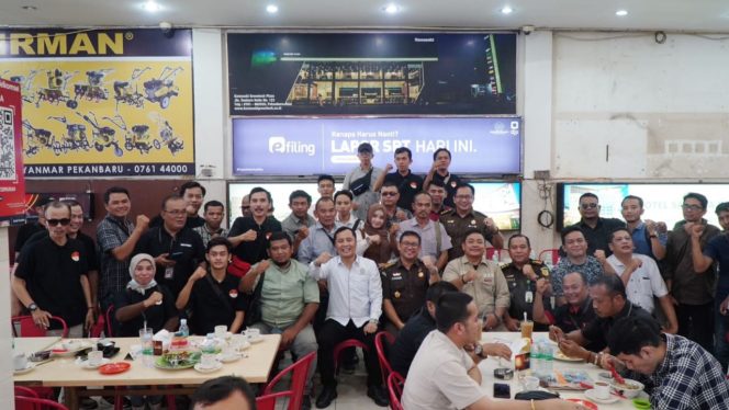 
					Press Gathering Kejaksaan Tinggi Riau Bersama Insan Media