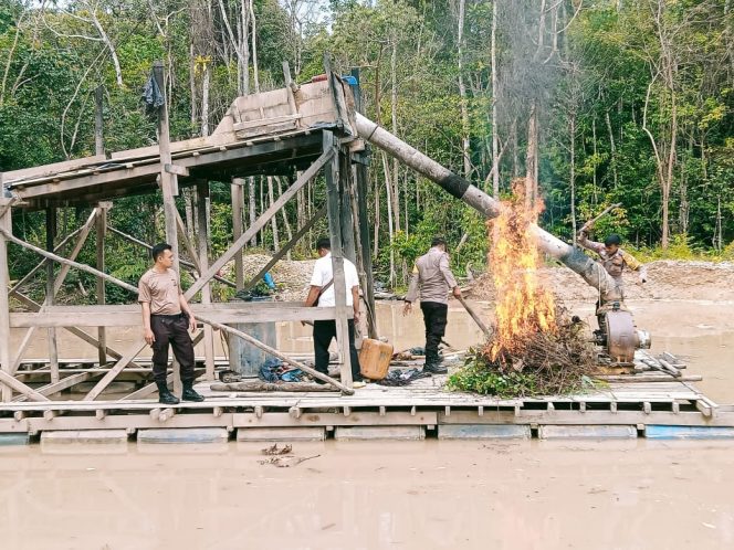 
					Kapolsek Kuantan Hilir AKP Sutarja Respon Cepat Melakukan Penindakan PETI