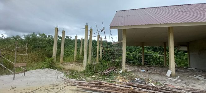 
					Diduga Dikorupsi, Pembangunan SMKN2 Engkitan Mangkrak lagi