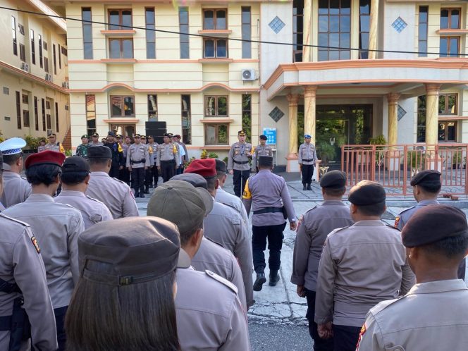 
					Polres Ende Gelar Apel Gabungan Pasukan Dalam Rangka Persiapan Pengamanan Rapat Pleno Terbuka KPU