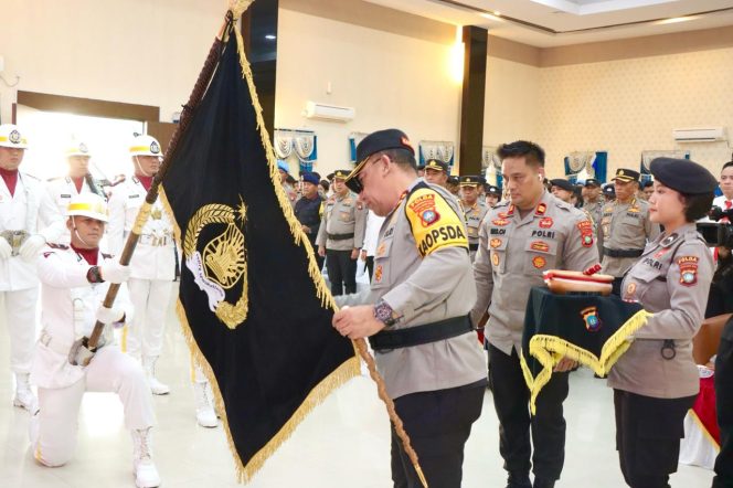 
					Kapolda Kepri Pimpin Pencucian Pataka dan Syukuran Hari Jadi Polda Kepri ke-19 Tahun 2024