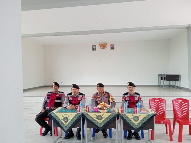 
					Giat Sireka Goes To Schòol Polres Karimun, Beri Penyuluhan Kamtibmas dan Aturan Lalin pada Siswa