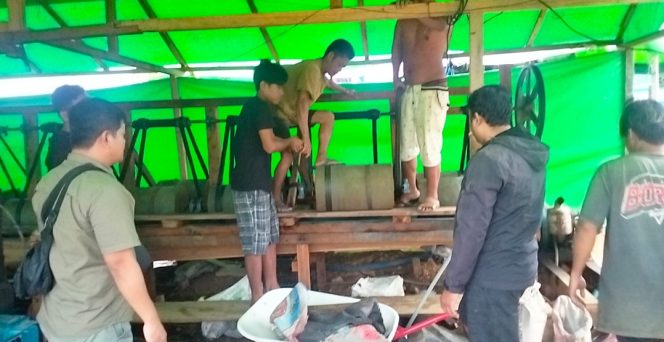 
					Polda Kalbar Amankan Pertambangan Tanpa Ijin (PETI) di Desa Segar Wangi, Tumbang Titi Ketapang