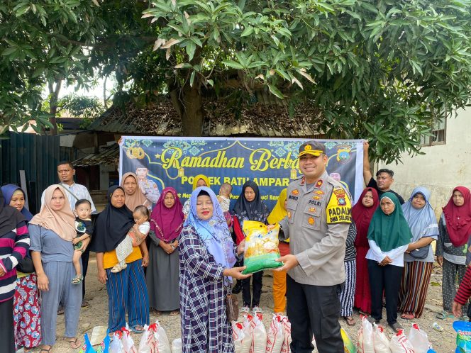 
					Polsek Batu Ampar dan Polresta Barelang Berbagi di Bulan Suci Ramadhan