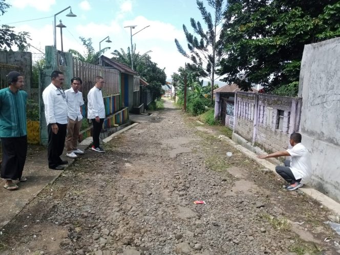 
					Responsif Kabid DPUTR Sukabumi, Pantau Langsung Jalan Rusak di Subang Jaya