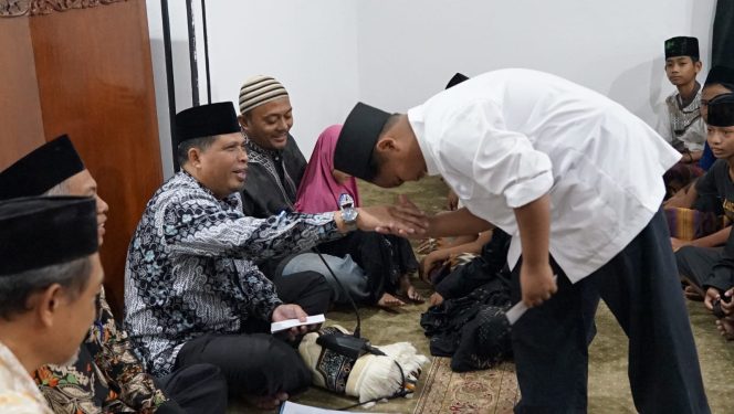 
					Sekretariat DPRD Purwakarta Menggelar Santunan Kepada Yatim Piatu