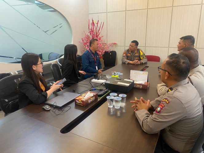 
					Dirpamobvit Polda Kepri Laksanakan Patroli dan Sambang ke BPR Kintamas Batam