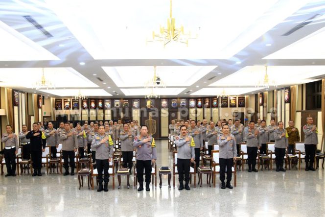 
					Kapolri Resmi Buka Rapat Kerja Teknis Gabungan 5 Divisi Polri